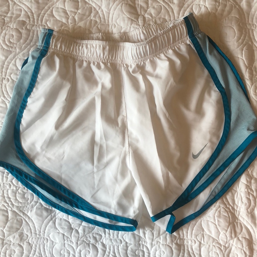 EUC white Nike tempo running shorts